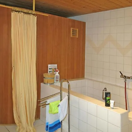 Sleeps 12 Wifi Feriehus Spiez